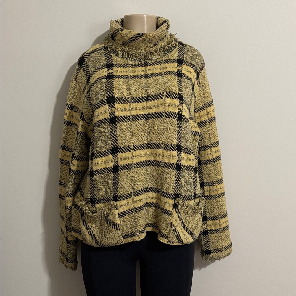 Williow- Plaid high-neck pullover sweater. Size L